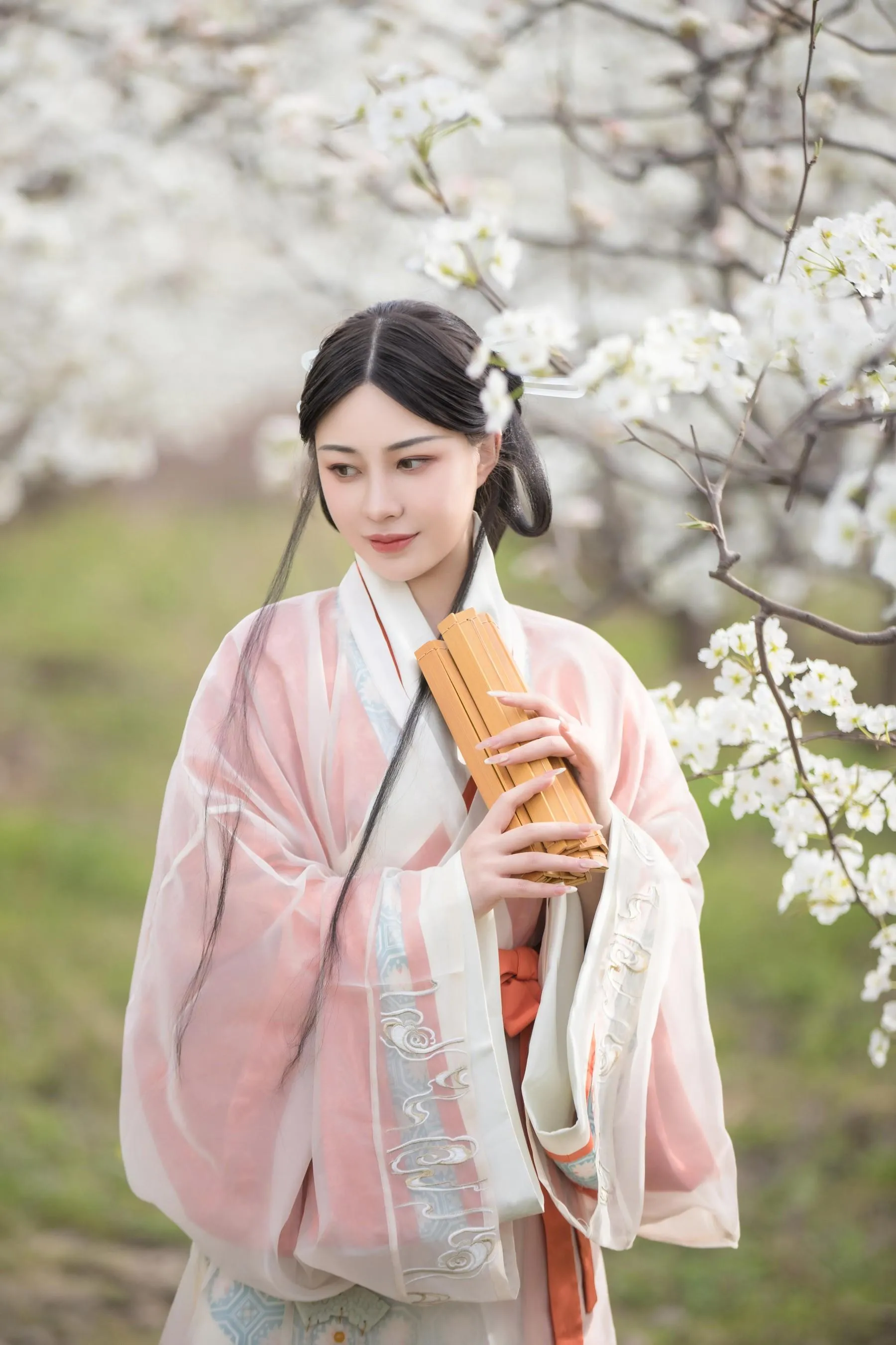 [艺图语] 2022.06.01 香寒未逐风 鹿哥 [24P]插图8